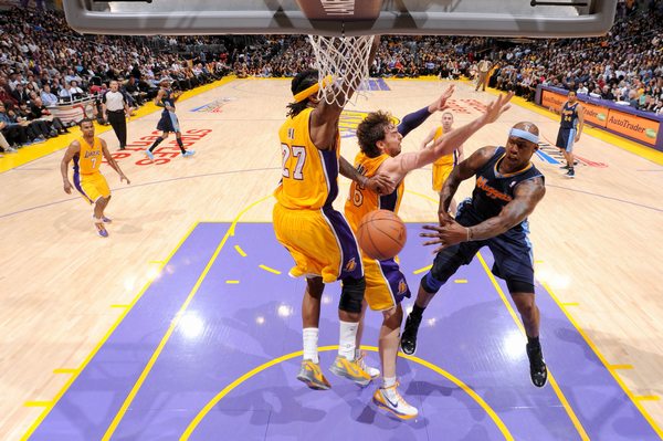 束的哨声响 束的哨声响