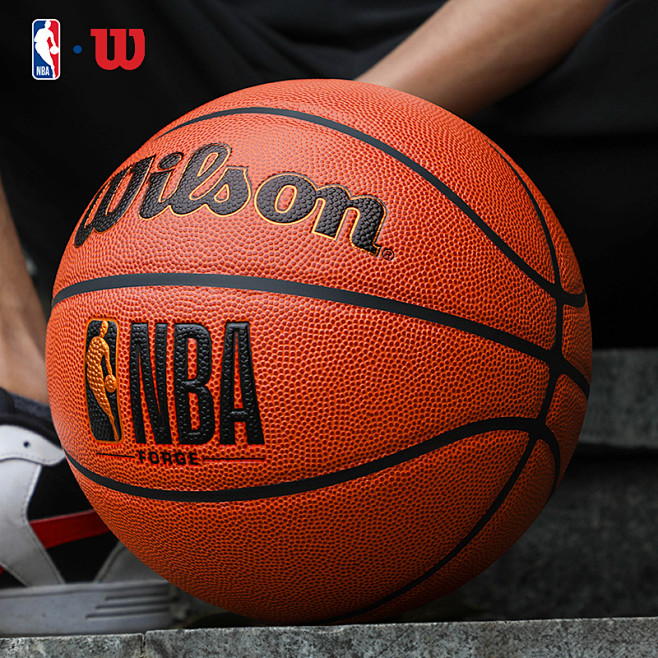 持人的她 持人的她