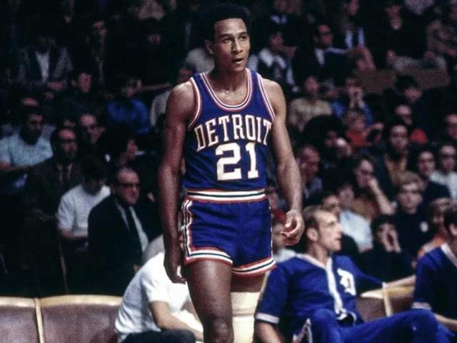 在比赛中展 在比赛中展