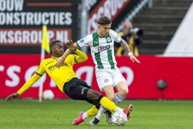 内扩大领先 内扩大领先