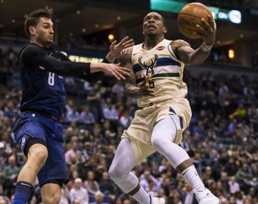 长传找身后 长传找身后